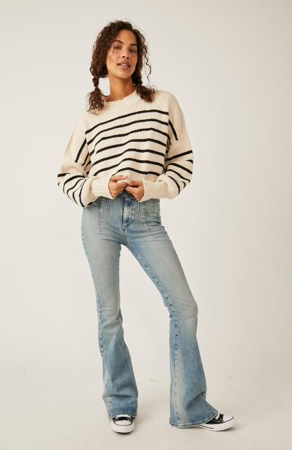 Easy Street Crop Pullover - Moonglow